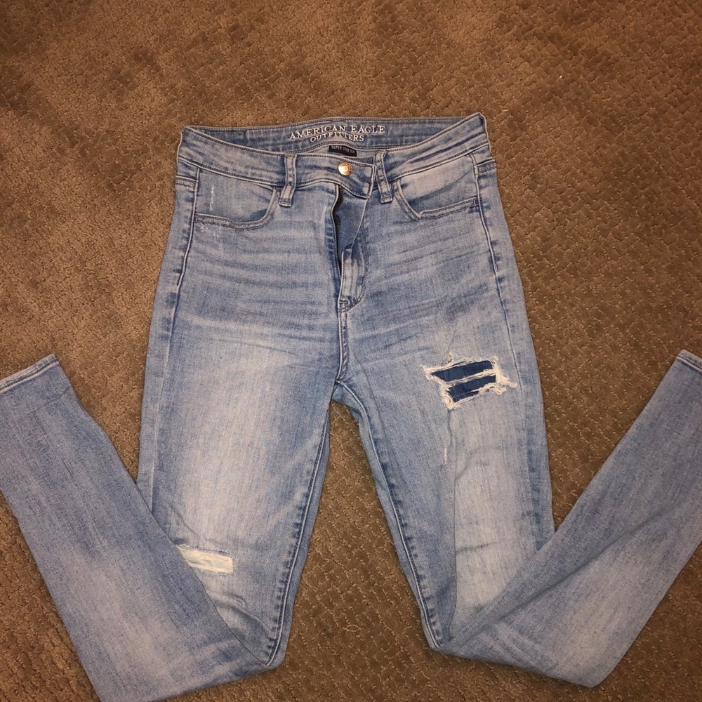 American Eagle high rise skinny jeans size 4
